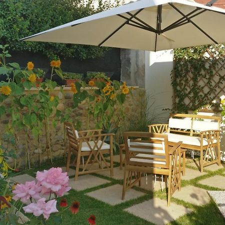 The White Building - Rooms Costermano sul Garda Exterior foto