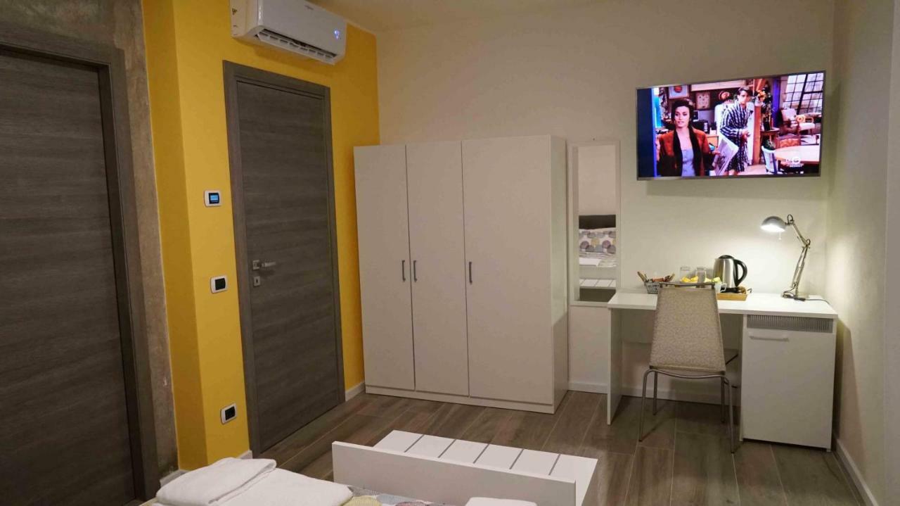 The White Building - Rooms Costermano sul Garda Exterior foto